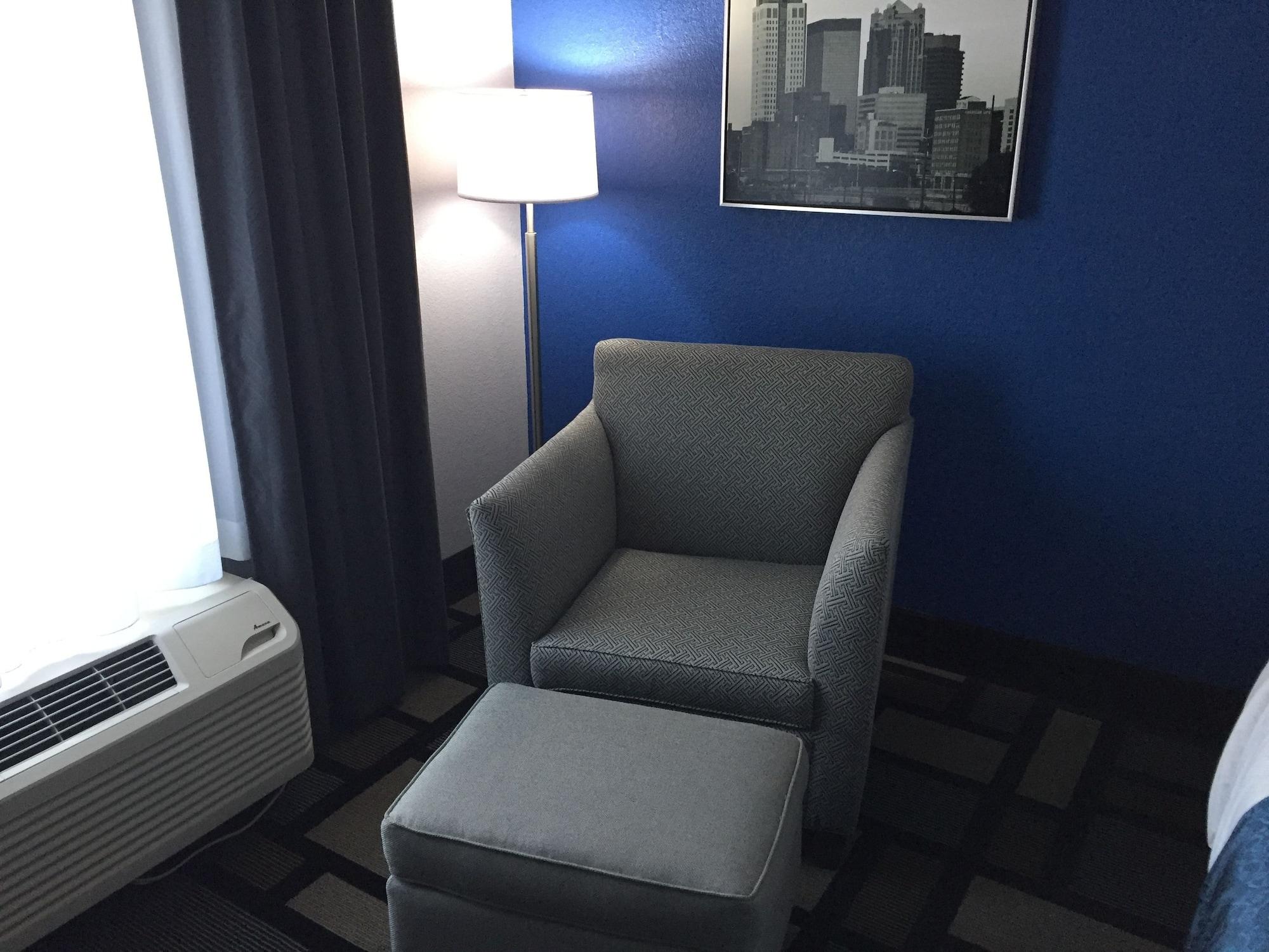 Best Western Plus Birmingham Inn & Suites מראה חיצוני תמונה