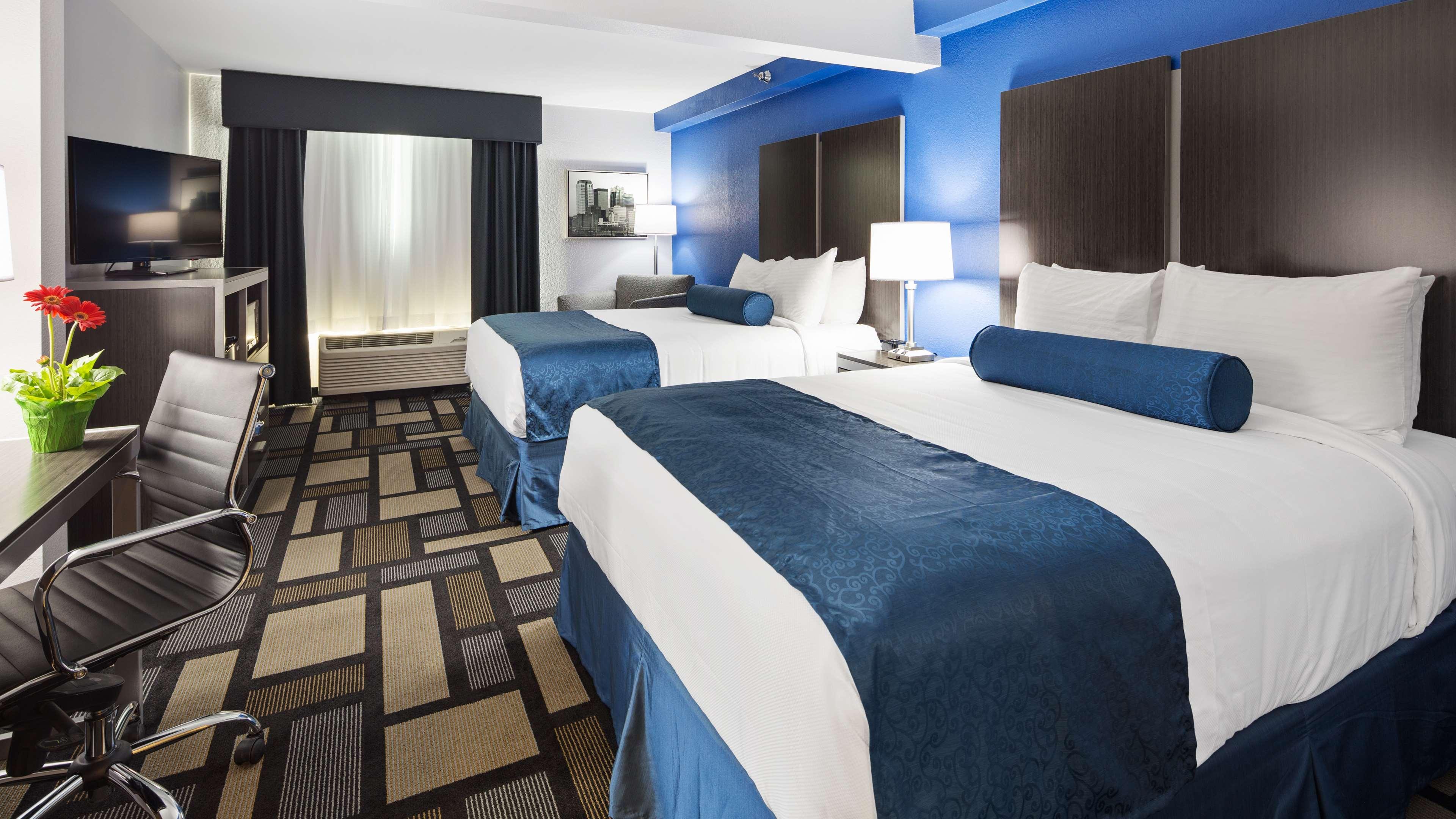 Best Western Plus Birmingham Inn & Suites מראה חיצוני תמונה