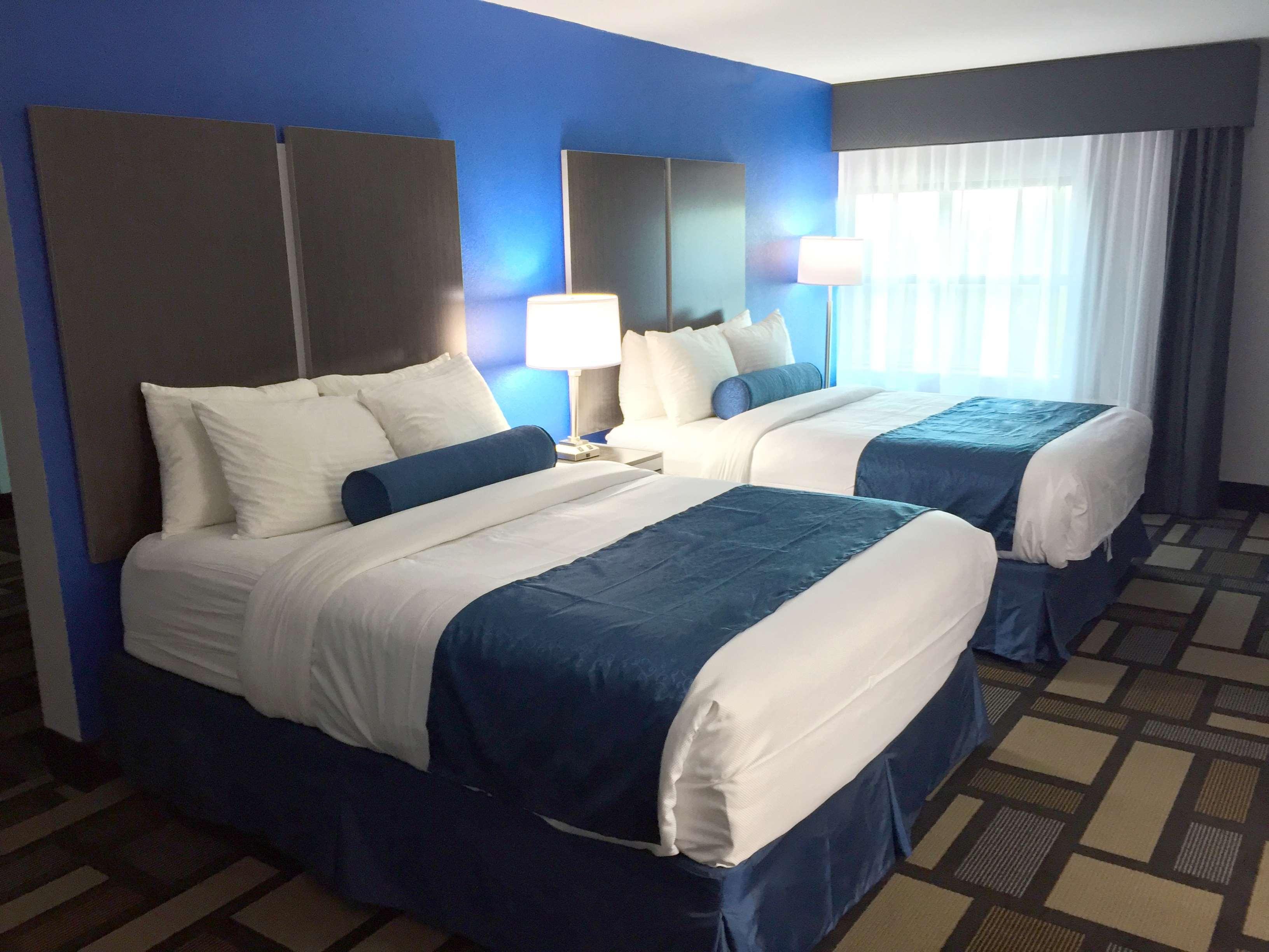 Best Western Plus Birmingham Inn & Suites מראה חיצוני תמונה