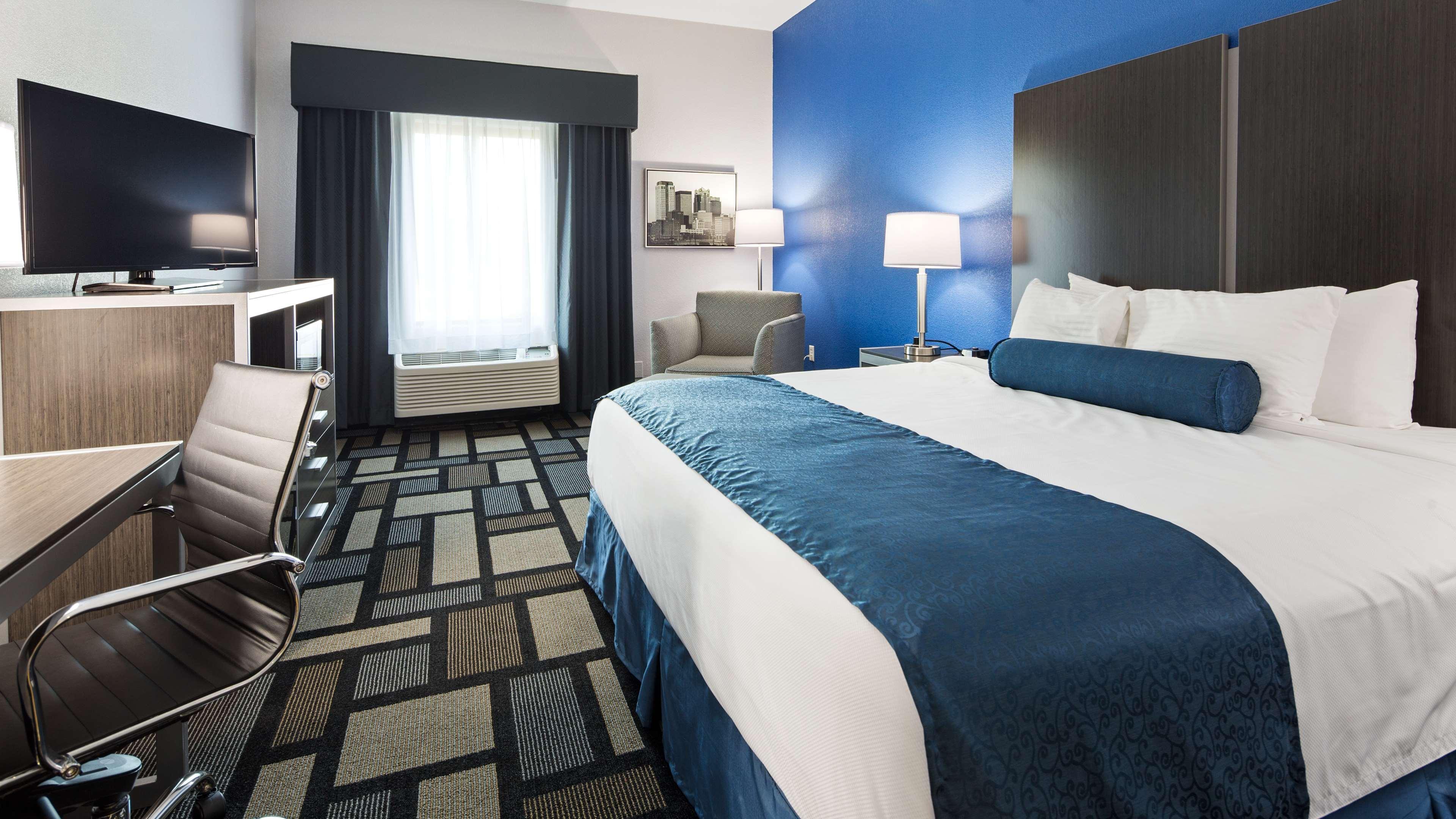 Best Western Plus Birmingham Inn & Suites מראה חיצוני תמונה