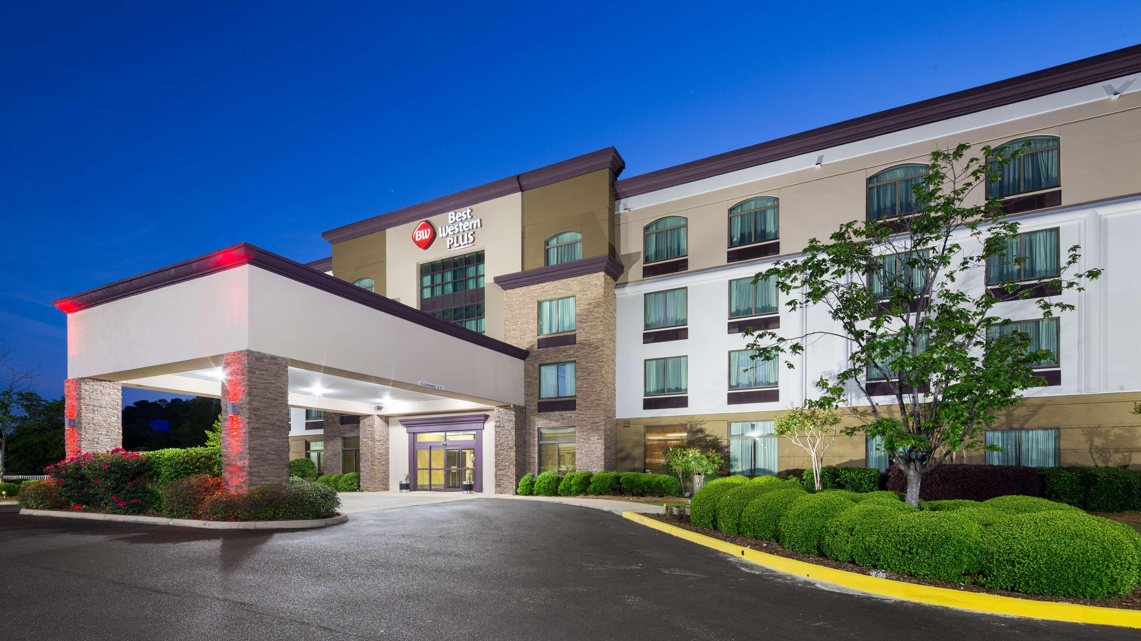 Best Western Plus Birmingham Inn & Suites מראה חיצוני תמונה