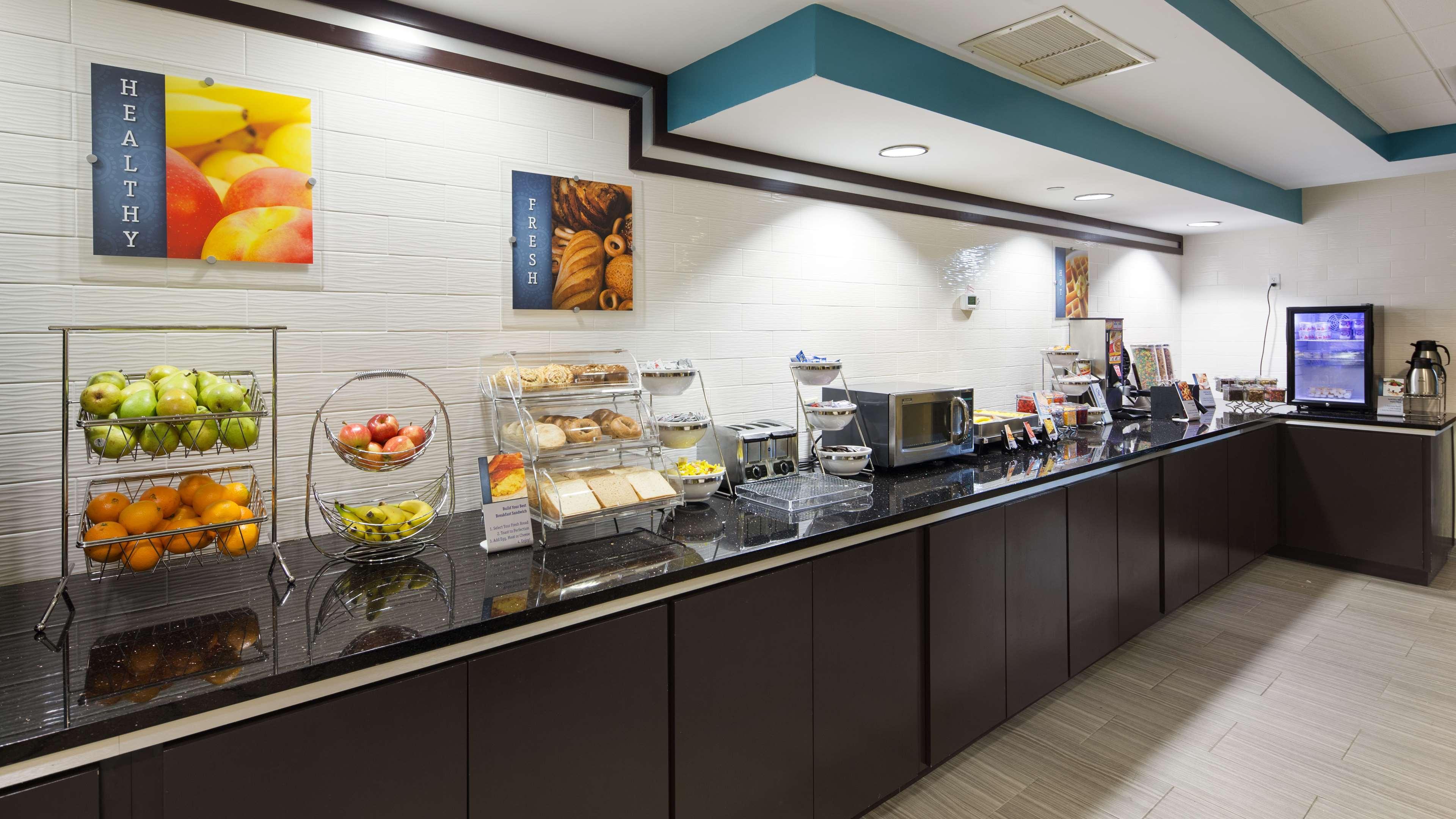 Best Western Plus Birmingham Inn & Suites מראה חיצוני תמונה