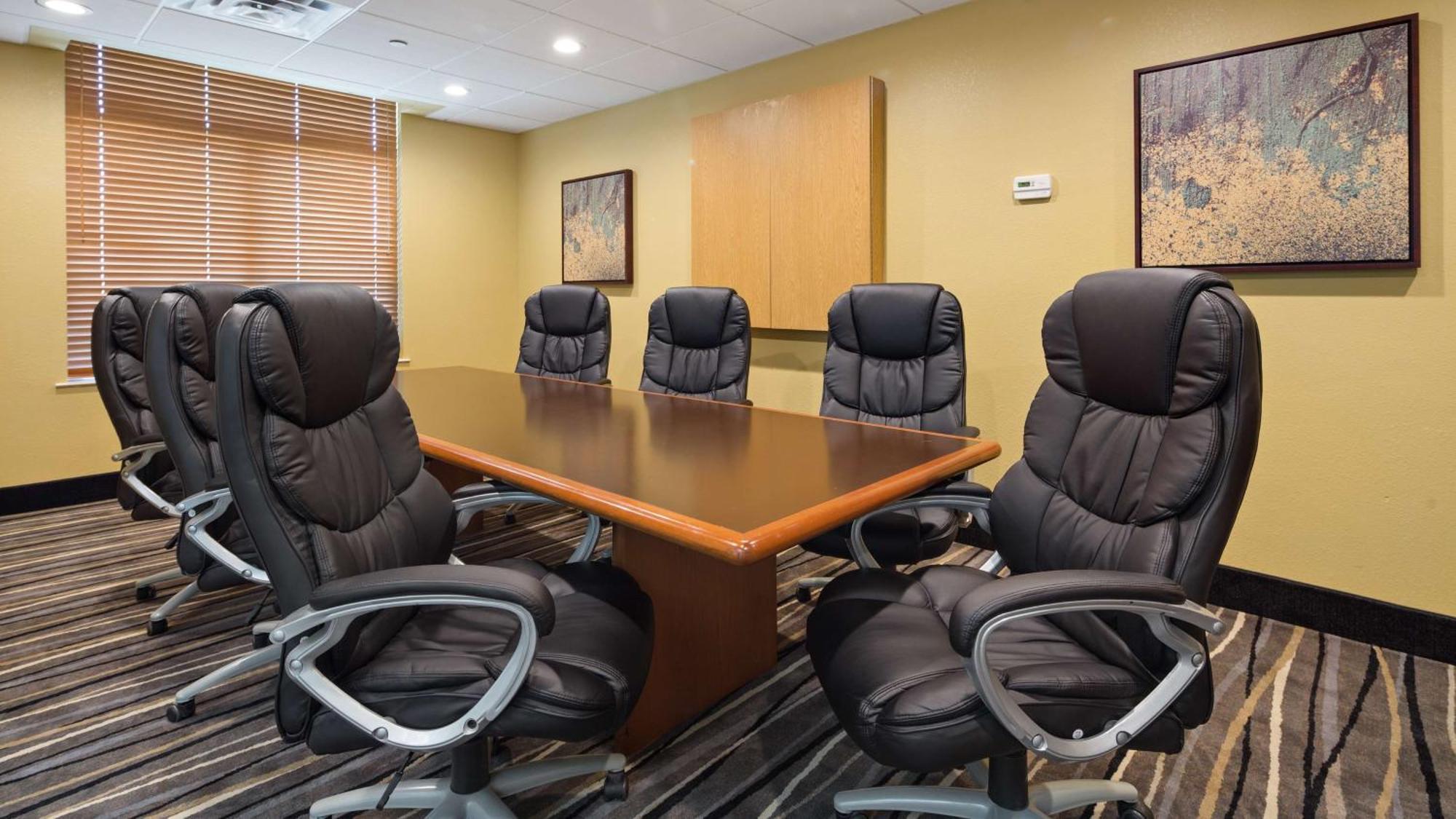 Best Western Plus Birmingham Inn & Suites מראה חיצוני תמונה