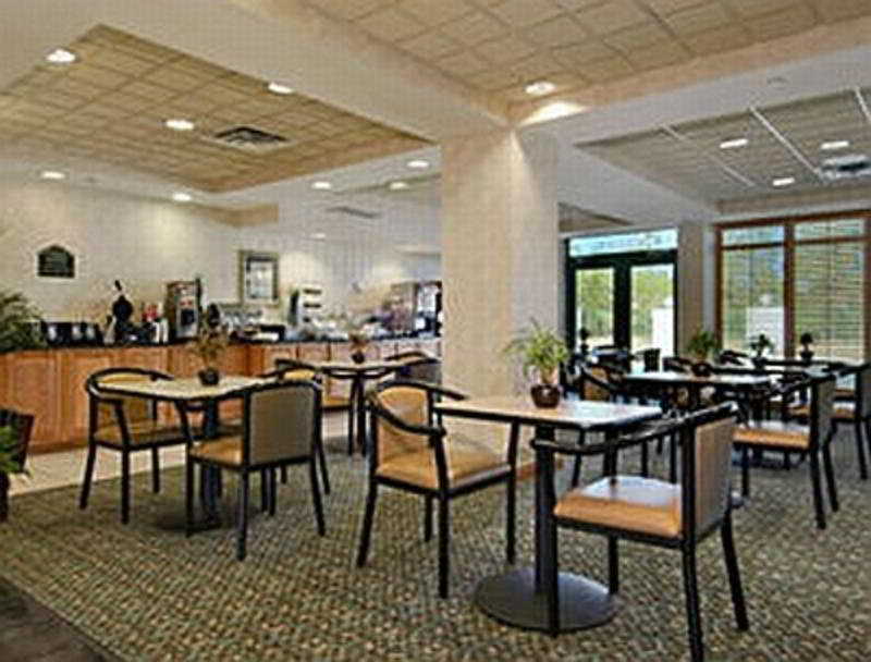 Best Western Plus Birmingham Inn & Suites מראה חיצוני תמונה